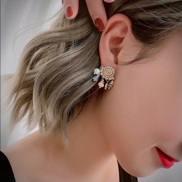 Myra Earring - Picture 3 of 3